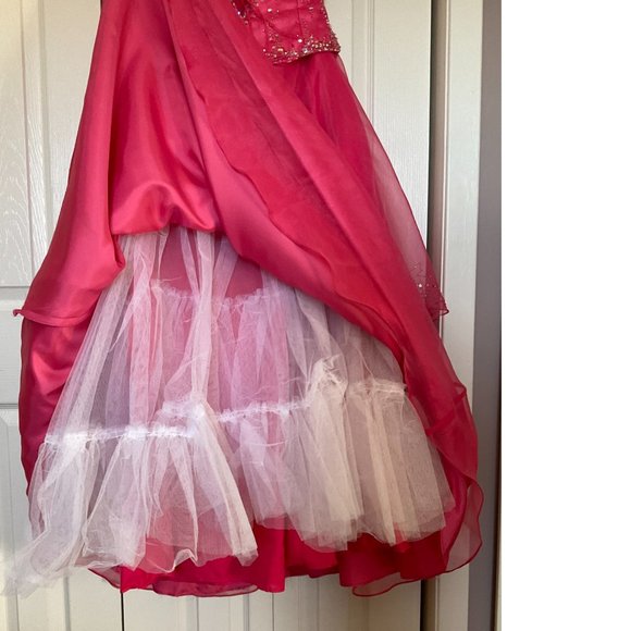 Gorgeous Pink Tiered Ball Gown Grad Prom Dress Size 4-6 - Picture 6 of 7